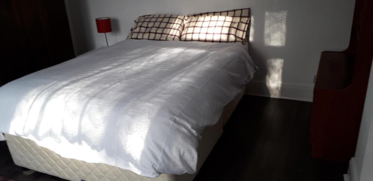 Green Village Guest House - Near Manchester Airport Sale Luaran gambar