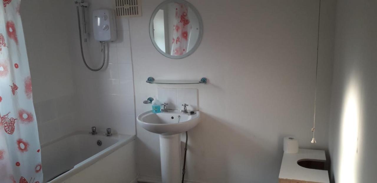 Green Village Guest House - Near Manchester Airport Sale Luaran gambar